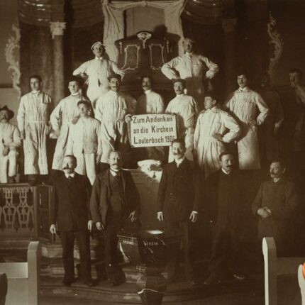 Malerbetrieb Sachs Teamfoto Stadtkirche 1906
