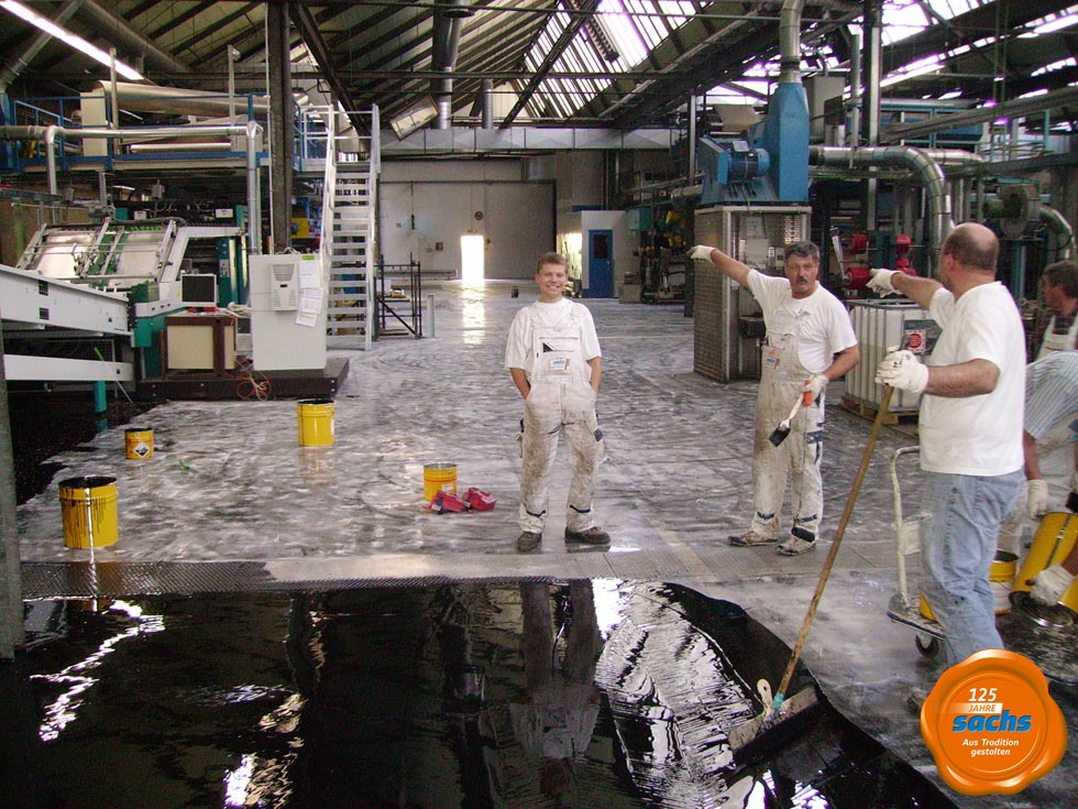 Malermeister Christoph Sachs und Team bei der Arbeit