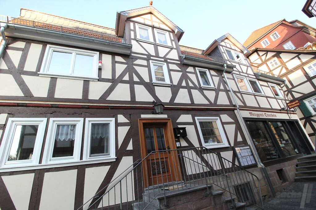Fachwerksanierung Metzgerei Otterbein Fassadengestaltung Maler Lauterbach Hessen 3